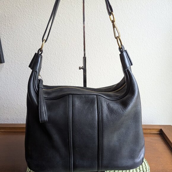 Coach VTG Hampton Black Leather Women's Shoulder Bag Gold Hardware Satchel 6951 - Picture 1 of 12